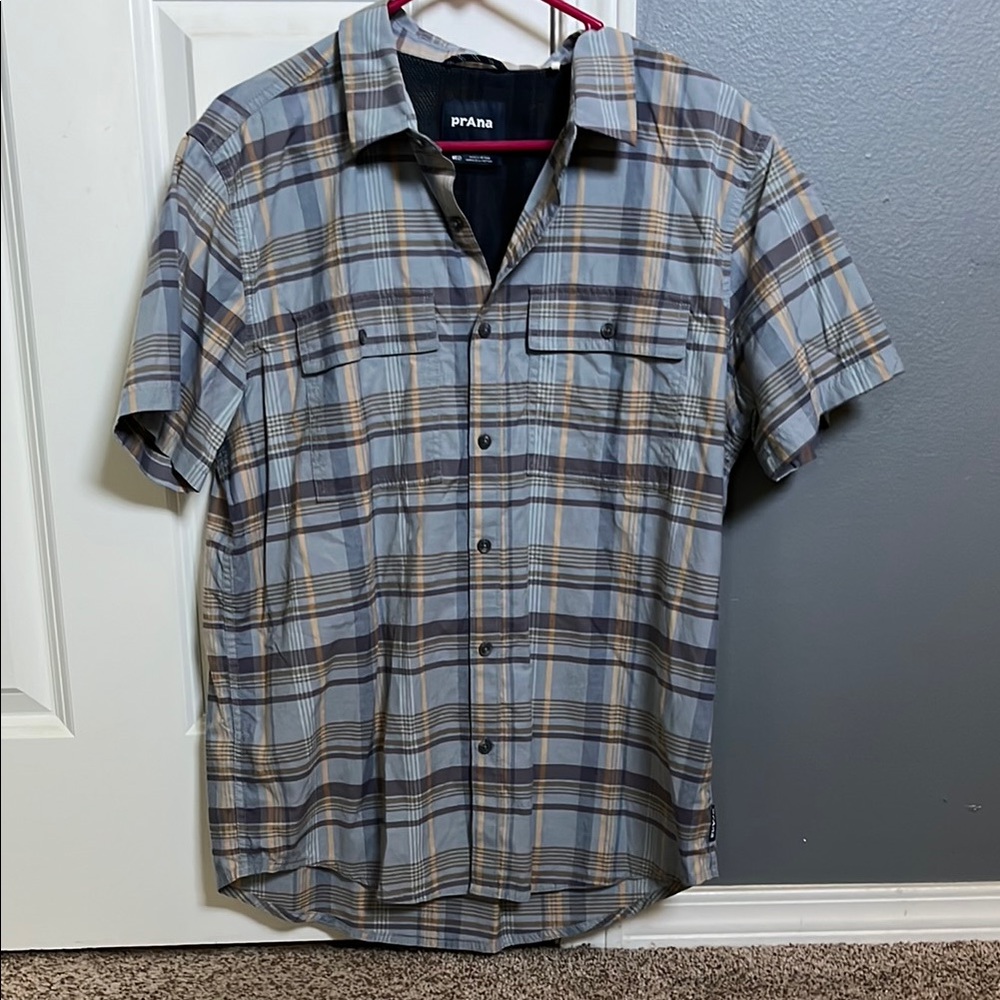 Men’s Prana button down